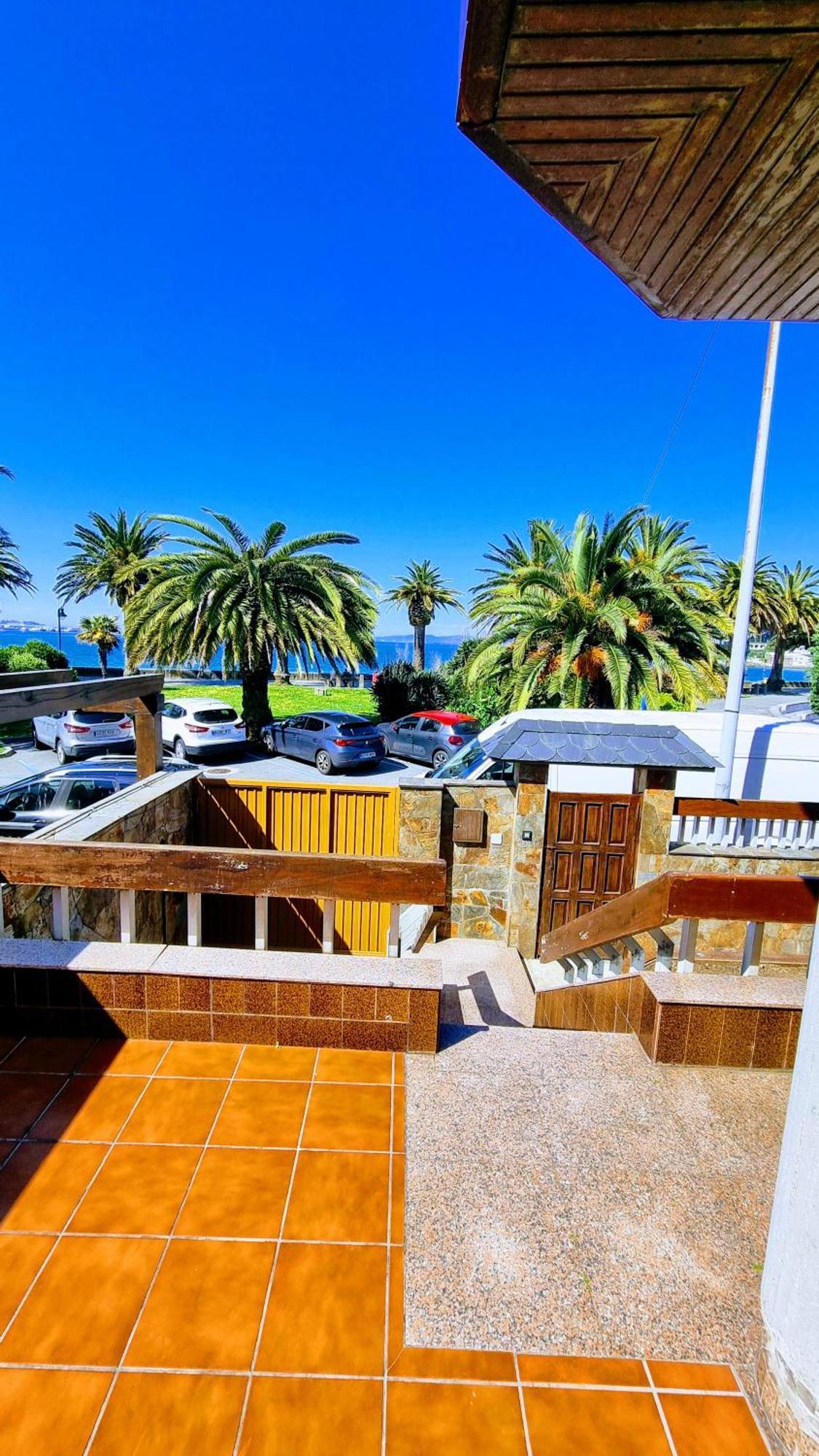 Precioso Atico Frente A La Playa De Santa Cristina Apartment Ла Коруня Екстериор снимка